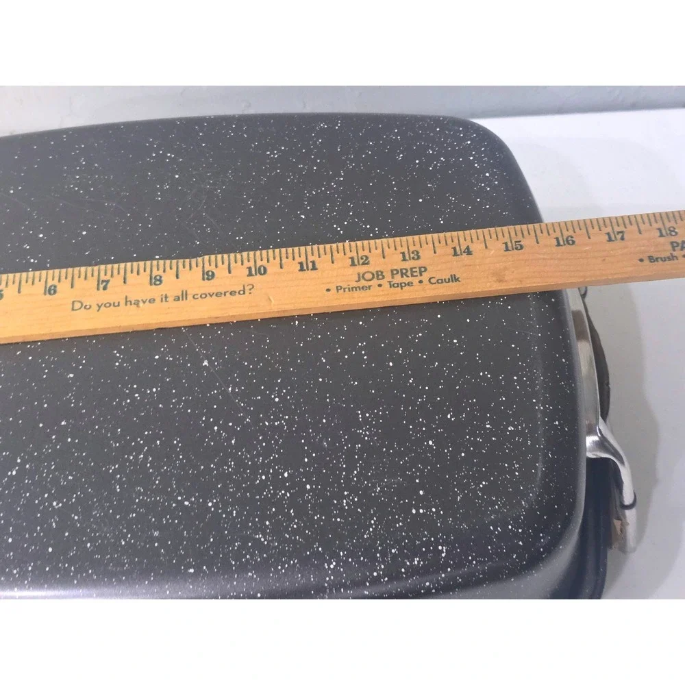 The Unbranded Brand speckled black